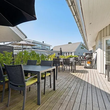 Cozy Close To And Nature Appartement Bøtø By